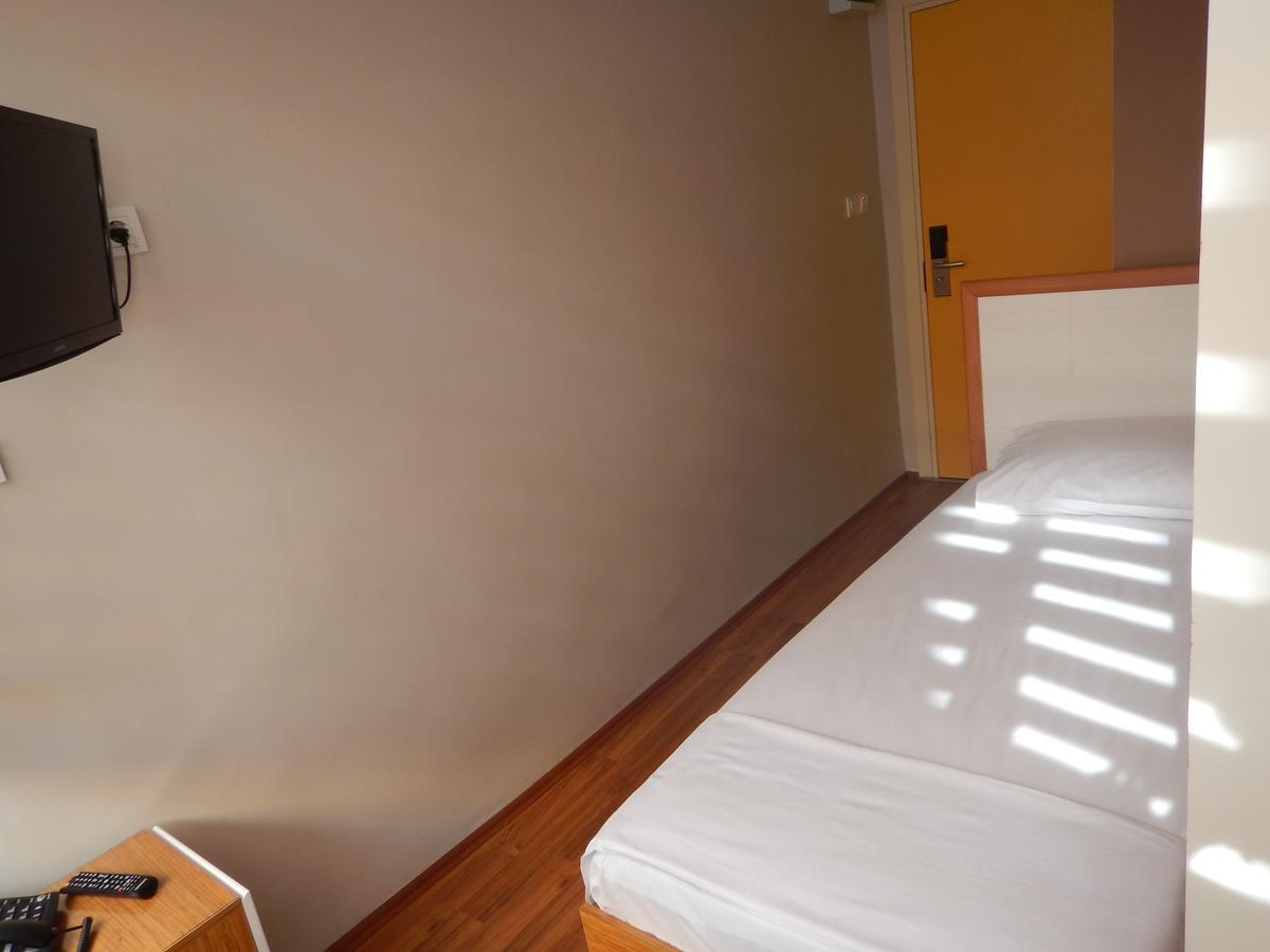 Ipek Hotel Balikesir Ngoại thất bức ảnh